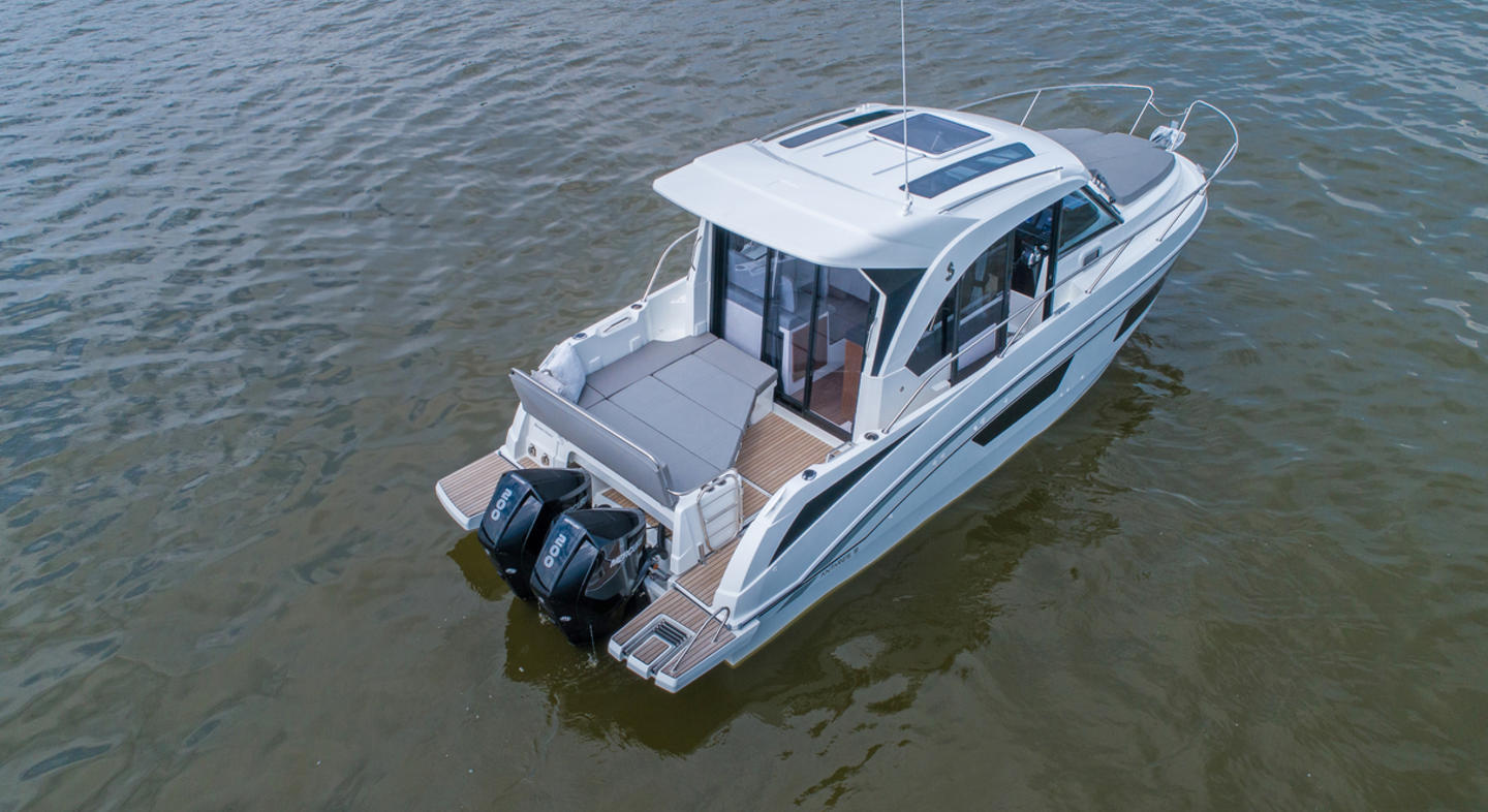 Antares_9_Exterior_02