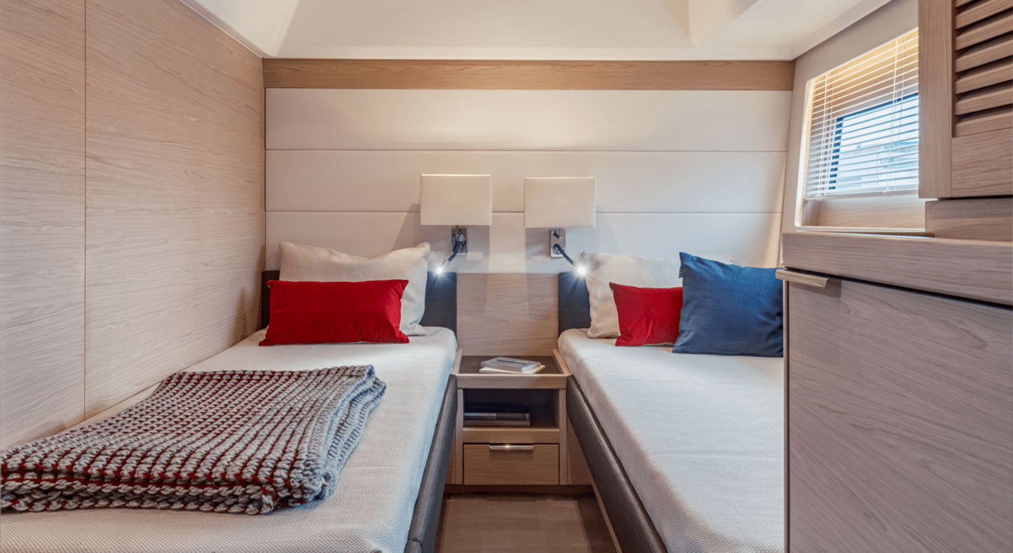 Grand Trawler 62